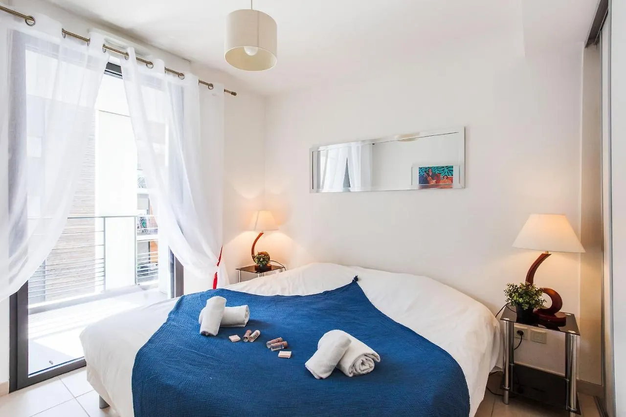 Victor Hugo Ap4159 Nice, By Riviera Holiday Homes 0*, Ницца